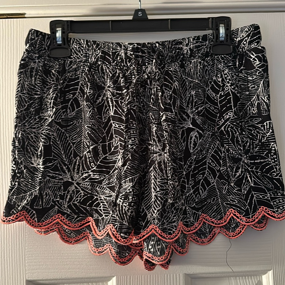 Mossimo lightweight, flowy shorts with elastic waistband
